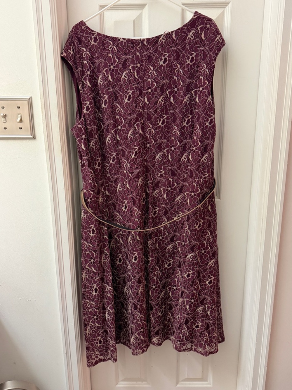 London Style Burgundy Lace Midi Dress with Gold Belt Accent - Picture 3 of 3